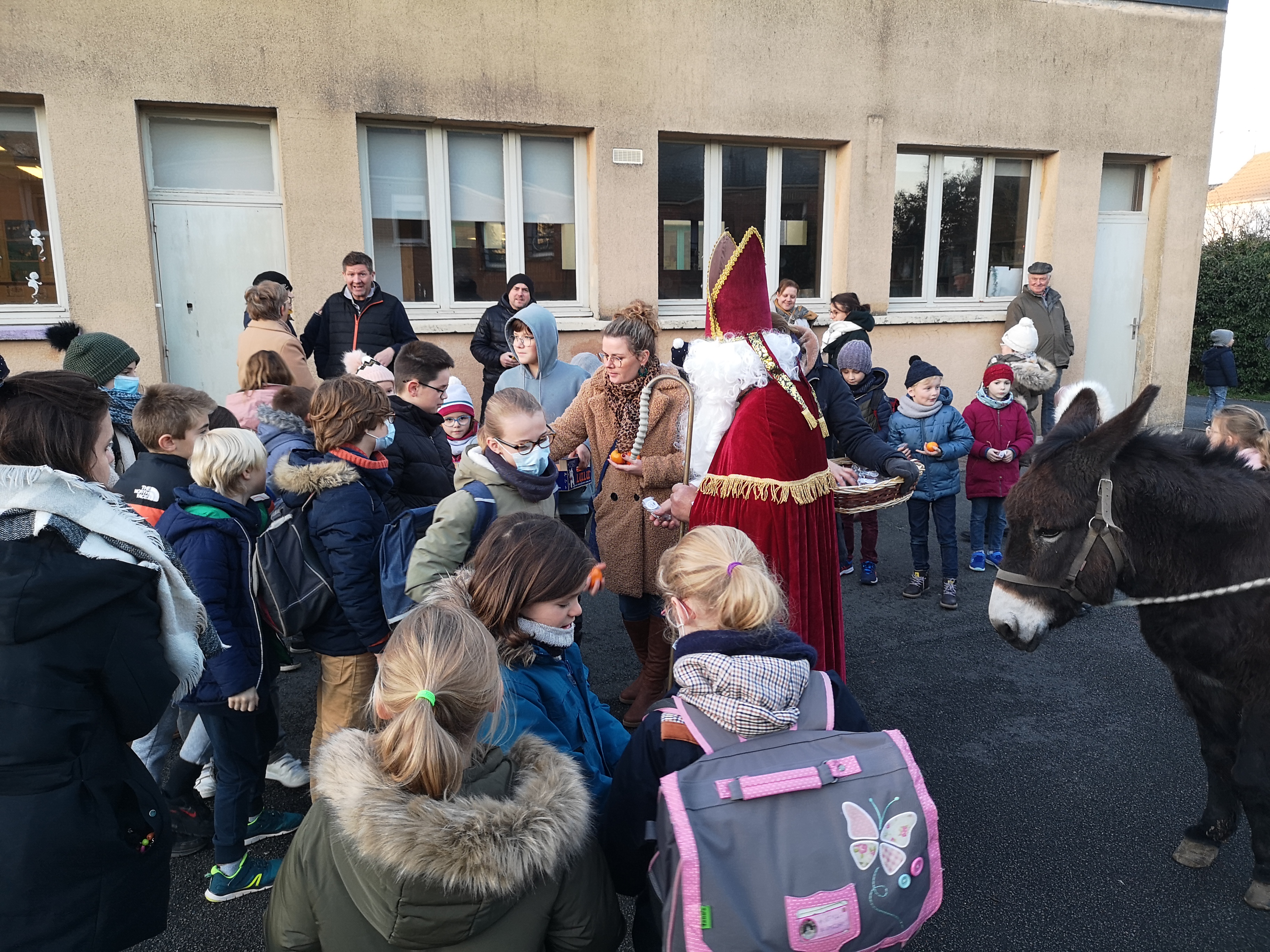 VENUE DE SAINT NICOLAS -Ecole maternelle et primaire privée Sainte Thérèse